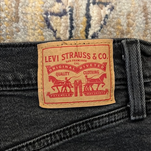 Levi’s Ribcage Straight Ankle Black Denim Size 30 - Picture 4 of 6